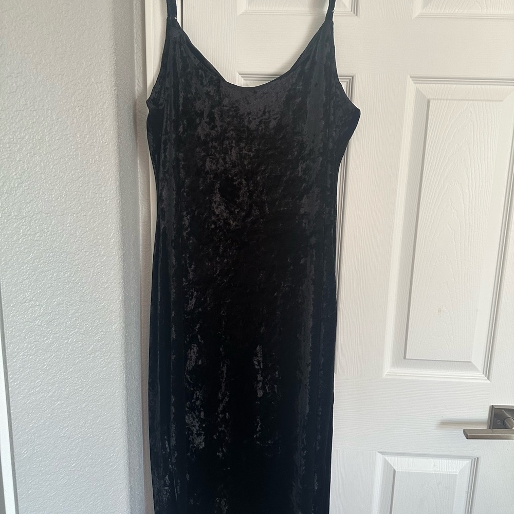 Elegant Black Velvet Dress City Chic size 16w Isabela - Picture 4 of 4